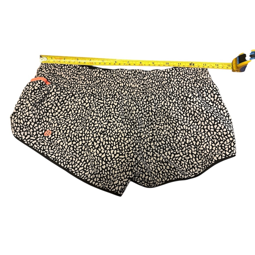 lululemon athletica reversible Black and White Swim Shorts - Picture 7 of 8